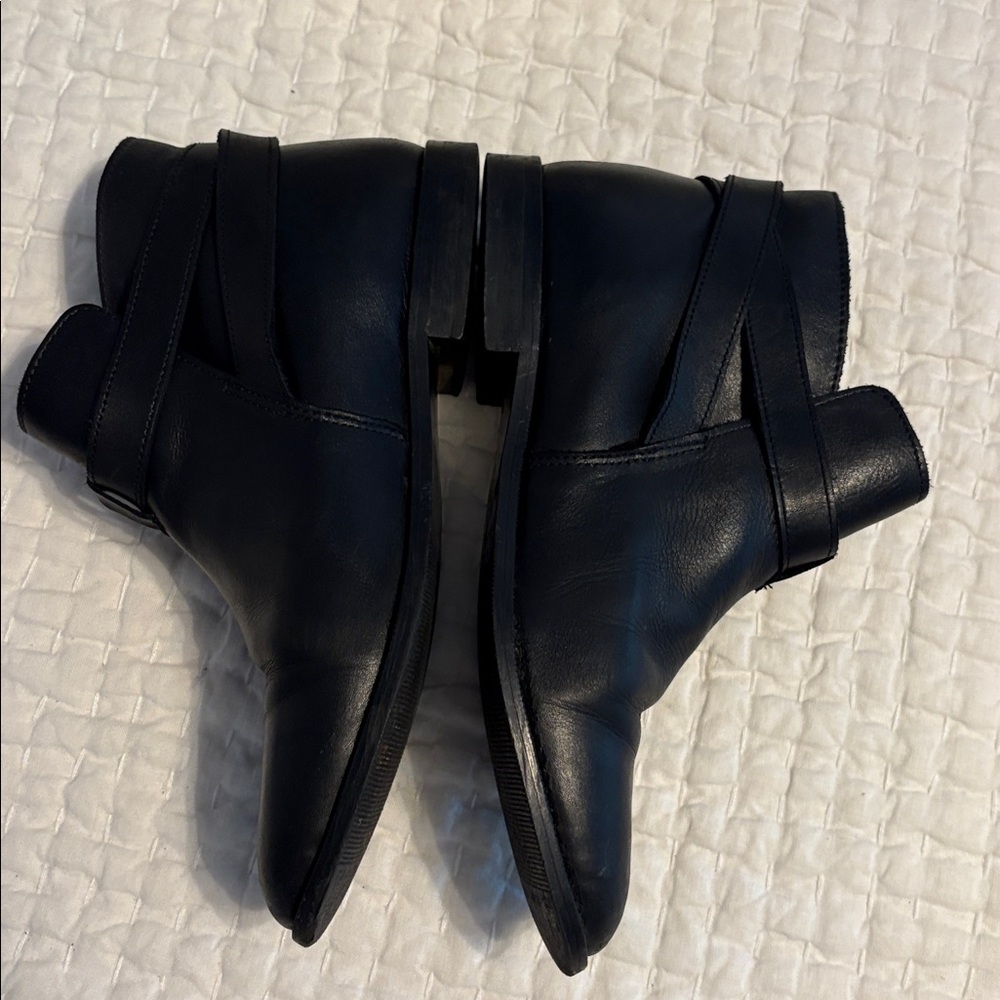 Topshop Black Leather women’s ankle boots - Picture 5 of 9